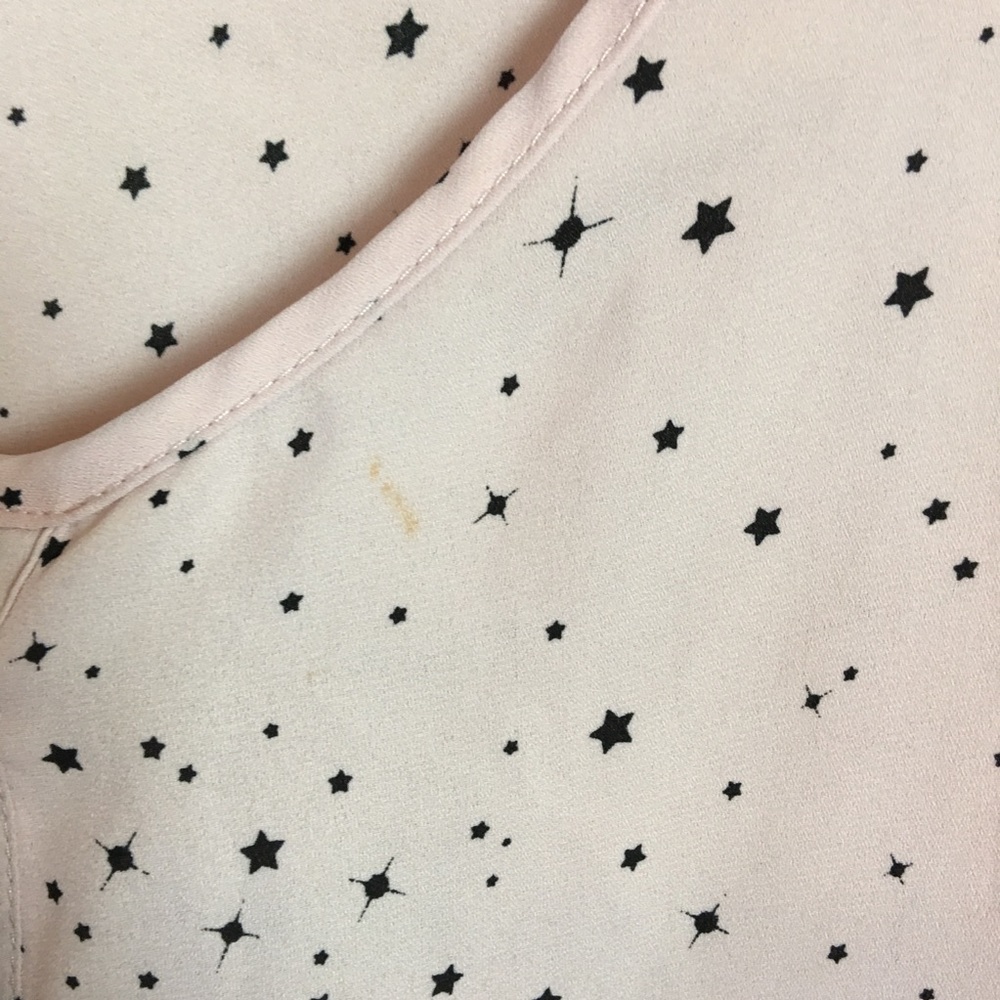 FAUX LEATHER TRIM STAR PRINT TANK - Picture 4 of 7